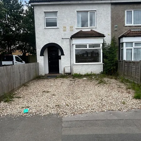 5 Bedroom In Filton 別荘 *